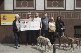 ep 100000 firmaspedirprohibicionla cazagalgos