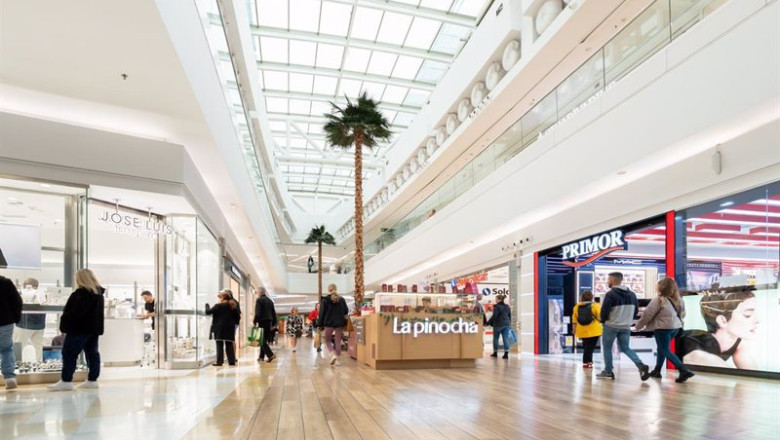ep archivo el centro comercial miramar en fuengirola malaga ep archivo el centro comercial miramar en fuengirola malaga