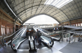 ep archivo   escaleras mecanicas en la estacion de atocha