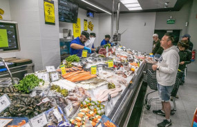 ep archivo   pescaderia de un bm supermercado