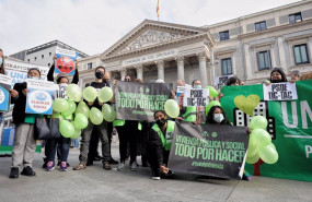 ep archivo   protesta durante la presentacion de la ley de garantia del derecho a la vivienda digna