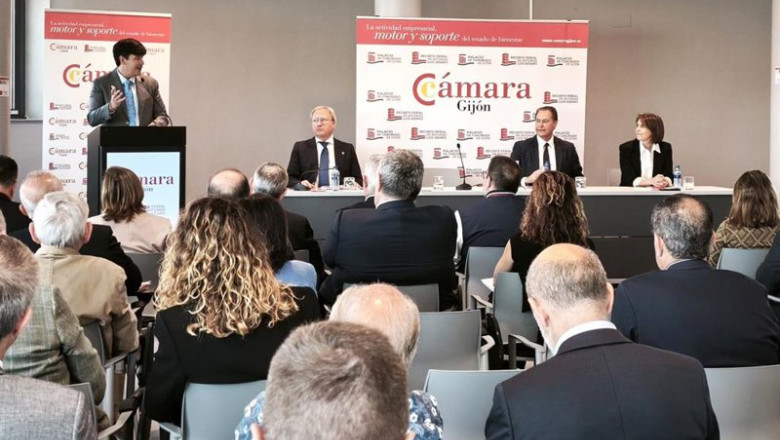 ep el consejero de ciencia industria y empleo borja sanchez interviene en la reunion del pleno