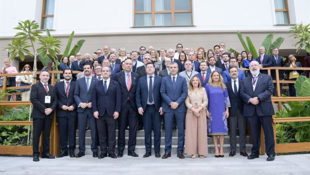 ep foto de familia durante la segunda jornada del vii foro iberoamericano de la mipyme en el hotel