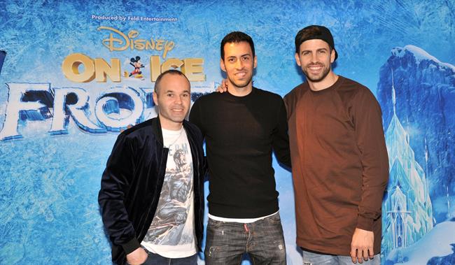 INIESTA PIQUÉ Y BUSQUETS EN DISNEY ON ICE | CEDIDAS POR DISNEY ON ICE-FROZEN ep iniesta pique y busquetsdisney on ice