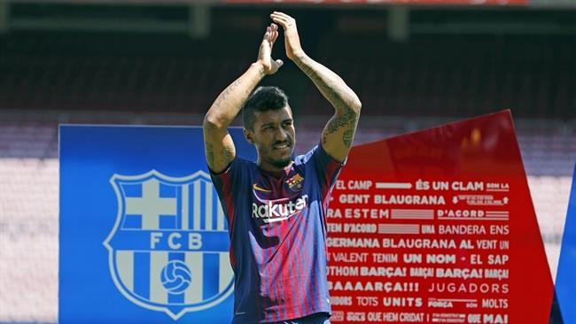 El jugador del FC Barcelona Paulinho, en su presentación en el Camp Nou | FCB ep jugadorfc barcelona paulinho enpresentacioncamp nou