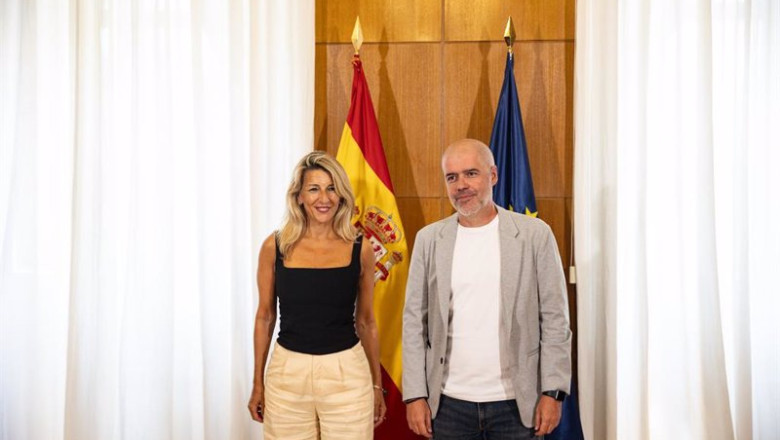 La vicepresidenta segunda del Gobierno, Yolanda Díaz, y el secretario general de CCOO, Unai Sordo, en en el encuentro que han celebrado este lunes 2 de septiembre | MINISTERIO DE TRABAJO ep la vicepresidenta segunda del gobierno yolanda diaz y el secretario general de ccoo unai sordo en