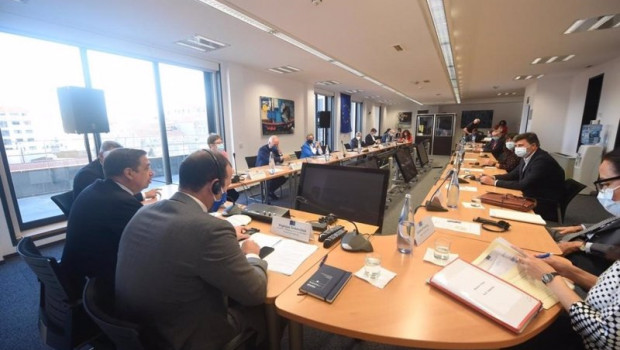 ep reunion del comisario europeo para el medio ambiente oceanos y pesca virginijus sinkevicius con