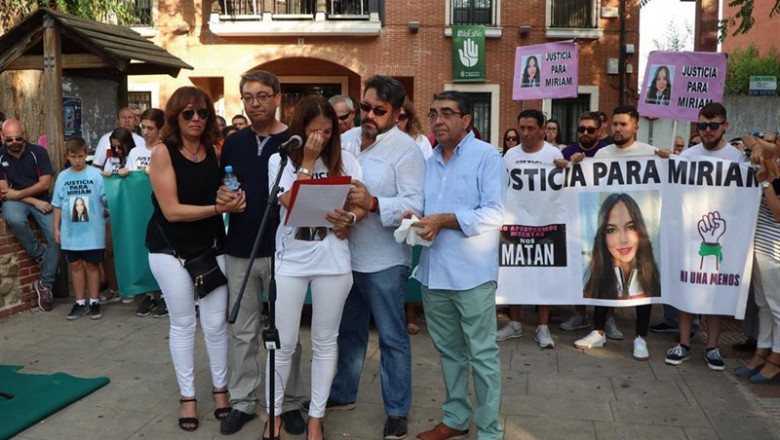 Concentración en Alovera (Guadalajara) con motivo de los seis meses del asesinato de Miriam | EUROPA PRESS ep concentracionalovera guadalajara con motivolos seis mesesasesinatomiriam