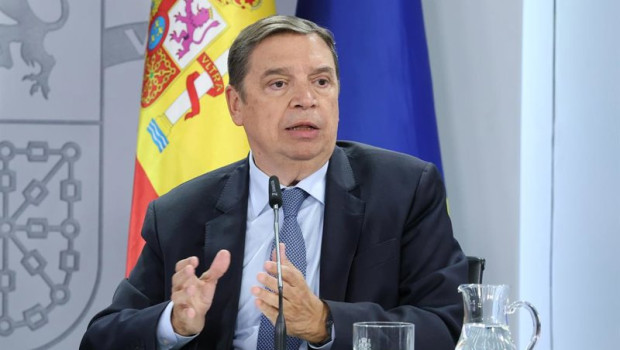 ep el ministro de agricultura pesca y alimentacion luis planas durante una rueda de prensa posterior 20251027103204