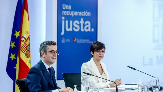 ep el ministro de la presidencia relaciones con las cortes y memoria democratica felix bolanos y la