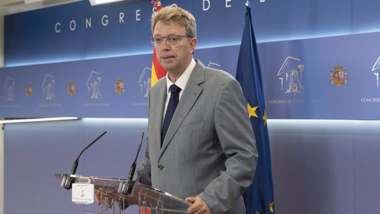 ep el portavoz del pdecat en el congreso ferran bel interviene en una rueda de prensa ep el portavoz del pdecat en el congreso ferran bel interviene en una rueda de prensa