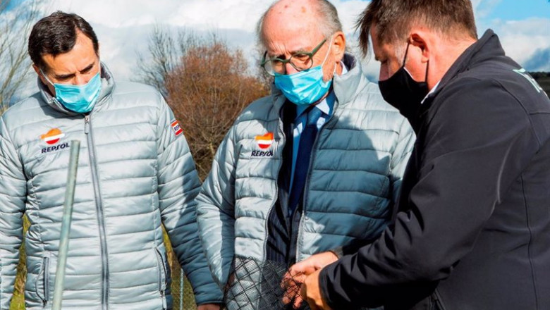 ep el presidente de repsol antonio brufau visita los trabajos de reforestacion ep el presidente de repsol antonio brufau visita los trabajos de reforestacion
