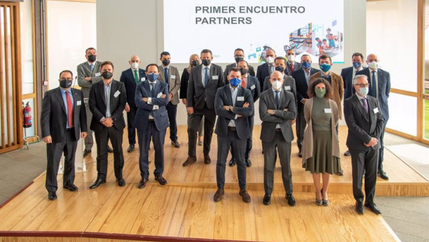 ep empresas  avit a reune a sus socios para avanzar en su sistema integral de construccion