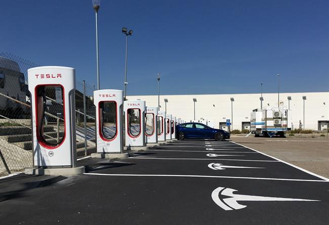 Estación de supercargadores de Tesla en Zaragoza | TESLA ep estacionsupercargadoresteslazaragoza