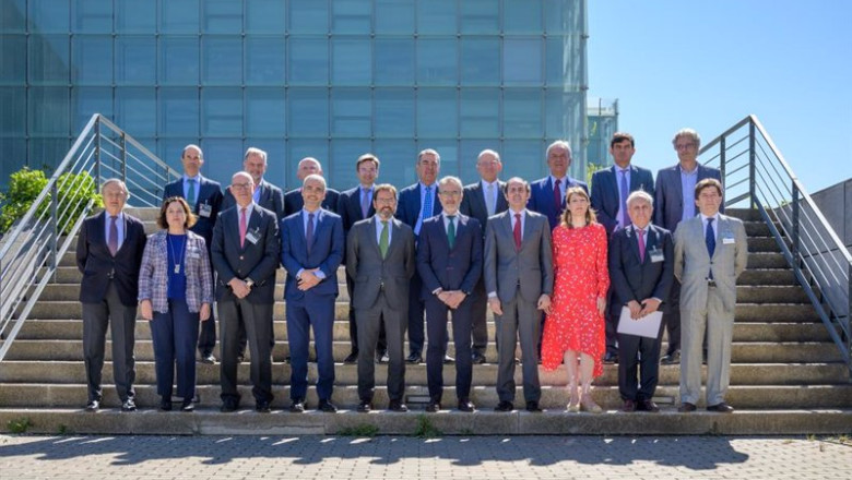 ep firma de la alianza para la sostenibilidad del transporte aereo en espana ep firma de la alianza para la sostenibilidad del transporte aereo en espana