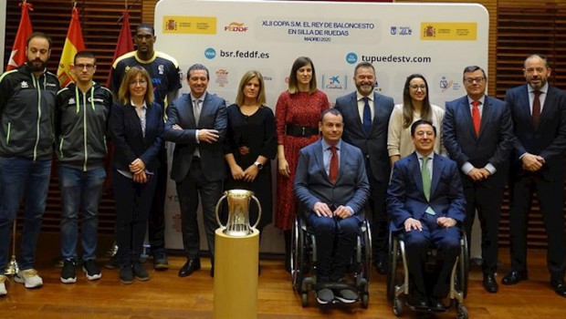 ep foto de familia de la presentacion de la copa del rey de baloncesto en silla de ruedas de madrid