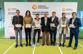 ep foto de familia de los premiados como silvestres del ano por la nationale-nederlanden san