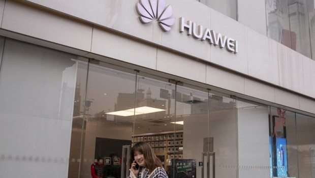 ep imagen de archivo de una tienda de huawei