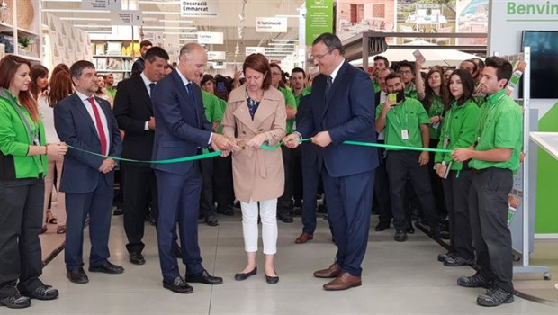 ep inauguracion de una tienda leroy merlin en girona con la alcaldesa marta madrenas ignacio sanchez