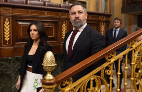 ep la diputada de vox pepa millan y el lider de vox santiago abascal llega a una sesion de control