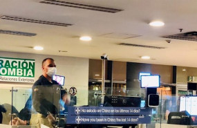 ep los viajeros que llegan a colombia en el aeropuerto de bogota son sometidos a controles por el ep los viajeros que llegan a colombia en el aeropuerto de bogota son sometidos a controles por el