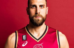 ep pablo aguilar ficha por kawasaki brave thunders