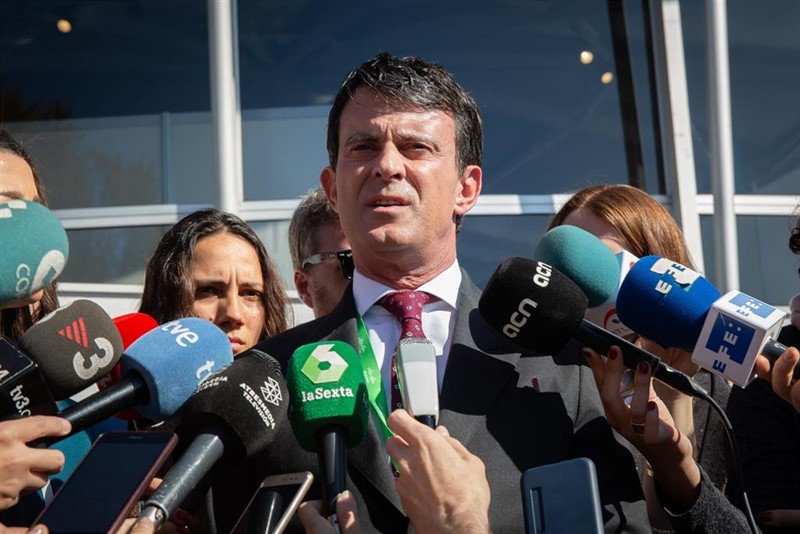 Valls, pieza clave en un pacto entre Collboni y Colau en Barcelona