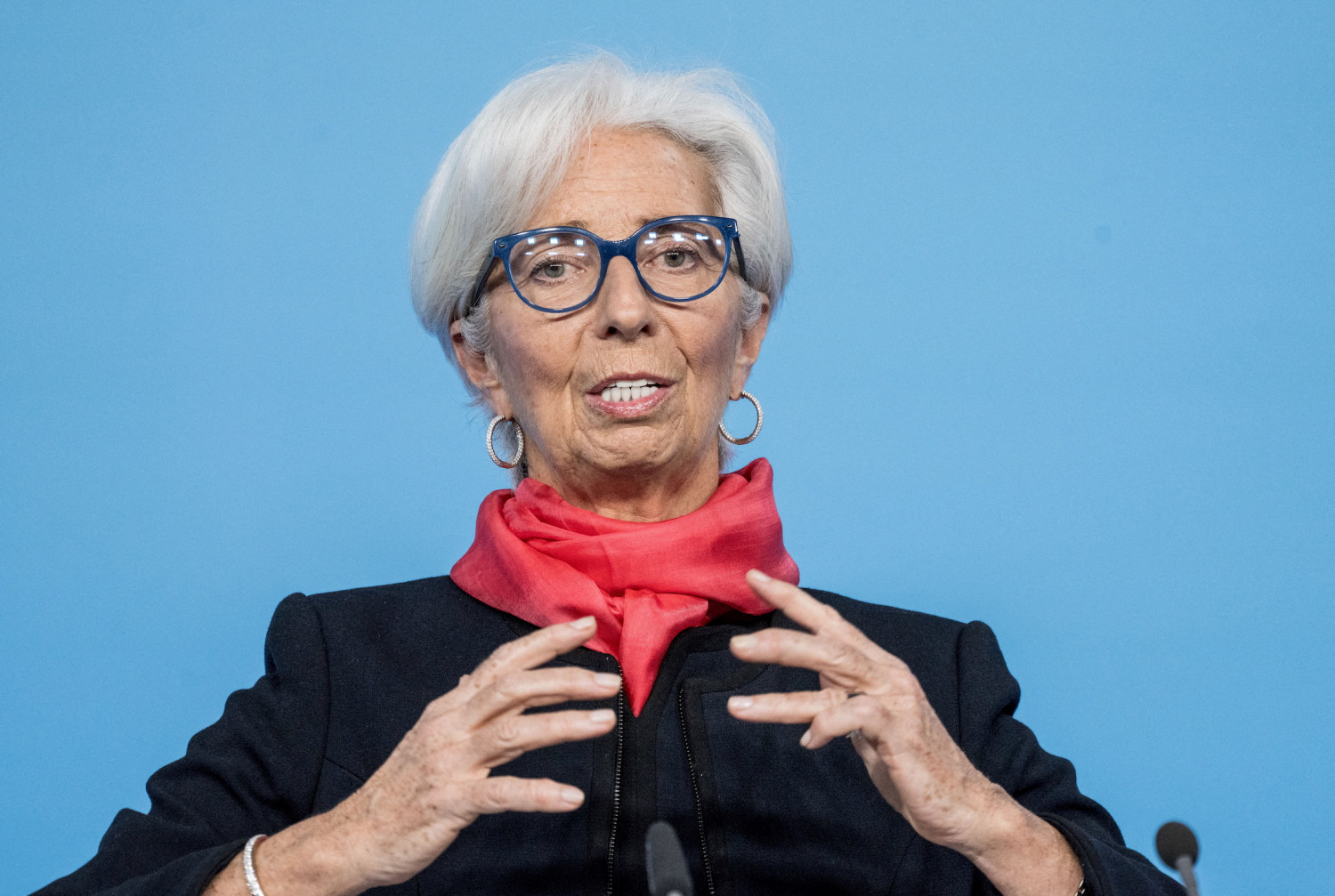 lagarde 20220205071813 