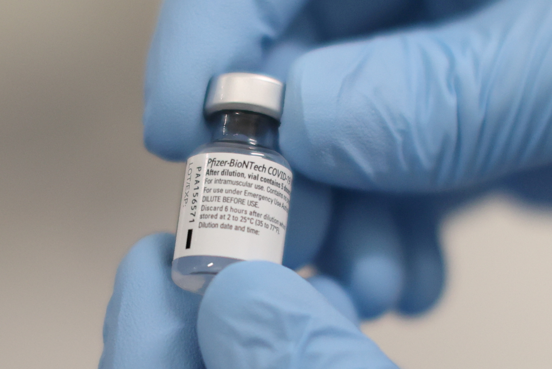 coronavirus-le-canada-autorise-le-vaccin-de-pfizer-et-biontech