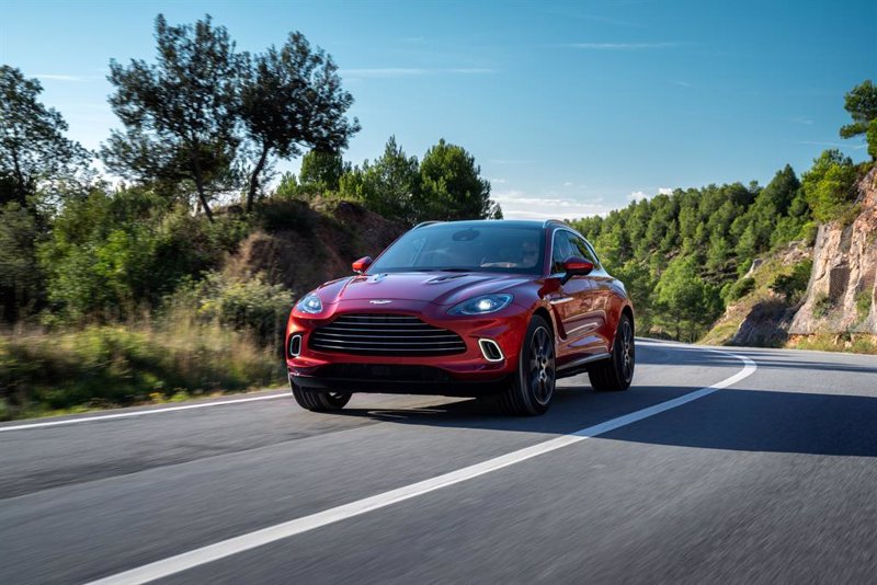 Aston Martin cae: los resultados decepcionan y rebaja la previsión de entrega de coches