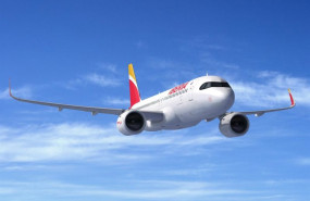 ep archivo   avion de iberia volando imagen de archivo