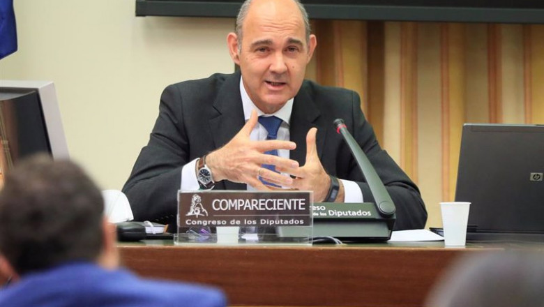 Archivo - El socio responsable del sector financiero de KPMG, Francisco Uría, comparece en la reunión de grupo de trabajo sobre la Unión Europea de la comisión para la Reconstrucción Social y Económica, este lunes en el Congreso de los Diputados. | Pool - Archivo ep archivo el socio responsable del sector financiero de kpmg francisco uria comparece en la