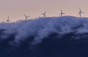 ep archivo   un aerogenerador en el parque eolico de sil y meda a 31 de mayo de 2023 en esgos