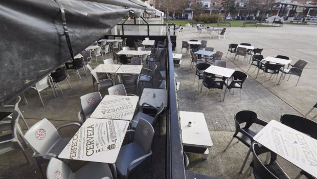 ep archivo   una terraza de un restaurante