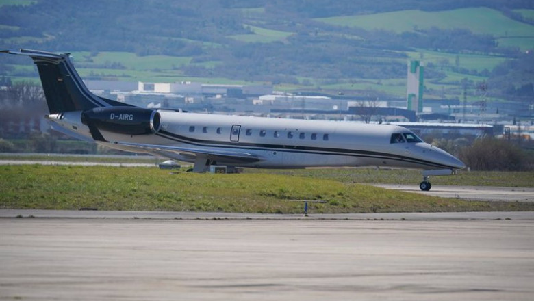 Avión en el aeropuerto de Foronda en Vitoria | Iñaki Berasaluce - Europa Press ep avion en el aeropuerto de foronda en vitoria