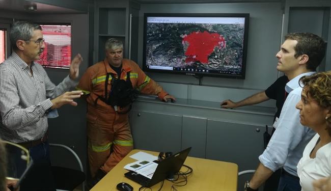 Casado y Bonig visitan el Lloc de Comandament Avançat del incendio de Llutxent | GVA ep casadobonig visitanlloccomandament avanatincendiollutxent