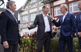ep christian prudhomme durante un acto de homenaje al exciclista belga eddy merckx