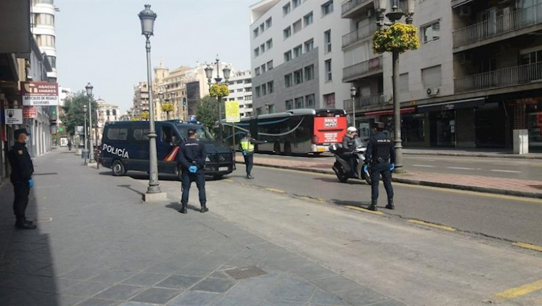 Control policial en Granada | POLICÍA NACIONAL ep control policial en granada