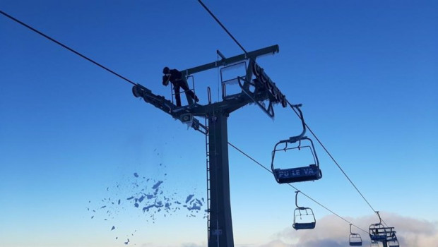 ep desbloqueo de remontes en sierra nevada en imagen de archivo
