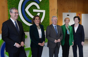 ep el diputado general de gipuzkoa markel olano la ministra para la transicion ecologica y el reto