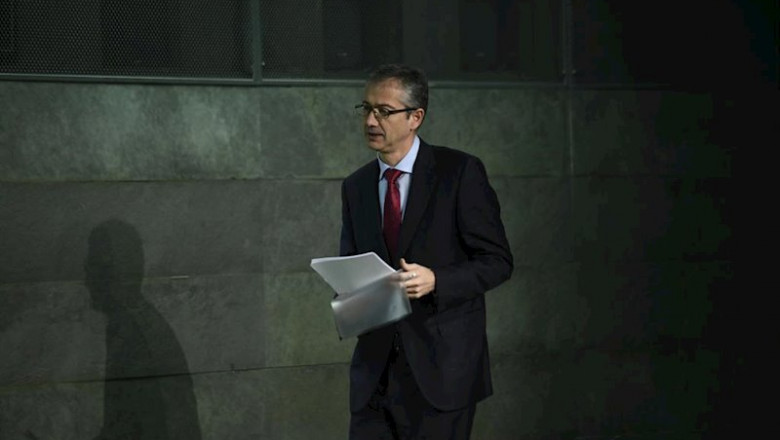 ep el gobernador del banco de espana pablo hernandez de cos en la clausura del iii encuentro