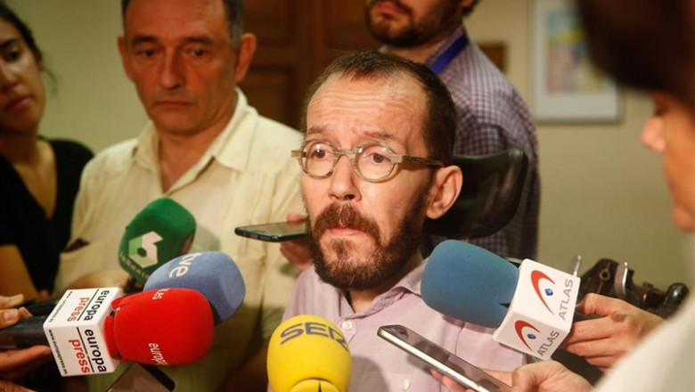 El secretario de Acción de Gobierno de Podemos, Pablo Echenique, en declaraciones a los medios de comunicación | Ricardo Rubio - Europa Press - Archivo ep el secretario de accion de gobierno de podemos pablo echenique en declaraciones a los medios de