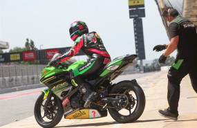 ep la piloto espanola de superbikes ana carrasco en el circuit de barcelona-catalunya en mayo de
