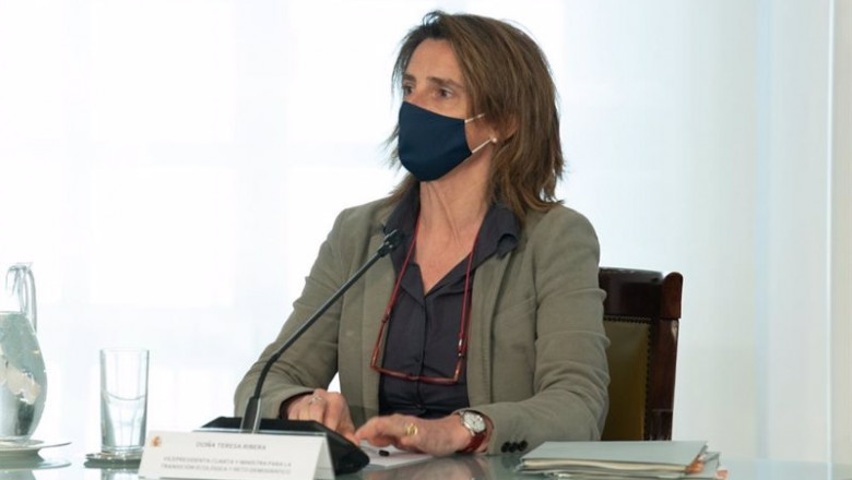 ep la vicepresidenta cuarta teresa ribera firma un memorando de entendimiento con su homologa