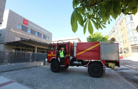 ep llegada del camion de la unidad militar de emergencias ume a las inmediaciones de la residencia