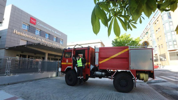 ep llegada del camion de la unidad militar de emergencias ume a las inmediaciones de la residencia