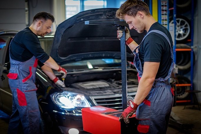 ep los defectos de iluminacion en los coches que acuden a la itv crecen un 40 en los ultimos cinco ep los defectos de iluminacion en los coches que acuden a la itv crecen un 40 en los ultimos cinco