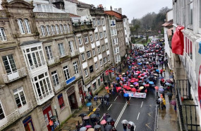 ep manifestacion convocada por sos sanidade publica en santiago de compostela