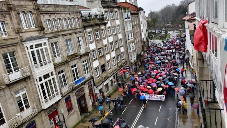 Manifestación convocada por SOS Sanidade Pública en Santiago de Compostela. | EUROPA PRESS ep manifestacion convocada por sos sanidade publica en santiago de compostela