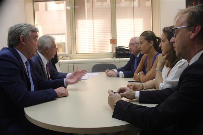 Reunión de los senadores del PP de Ceuta y Melilla con Arenas y Barreiro | EUROPA PRESS/PP DE CEUTA ep reunionlos senadoresppceutamelillaarenasbarreiro